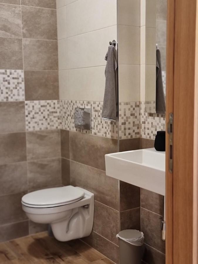 As Apartman 2 Vârşeţ Exterior foto