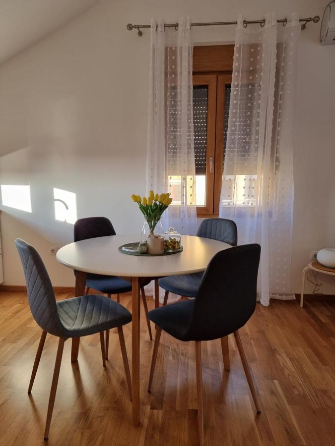 As Apartman 2 Vârşeţ Exterior foto